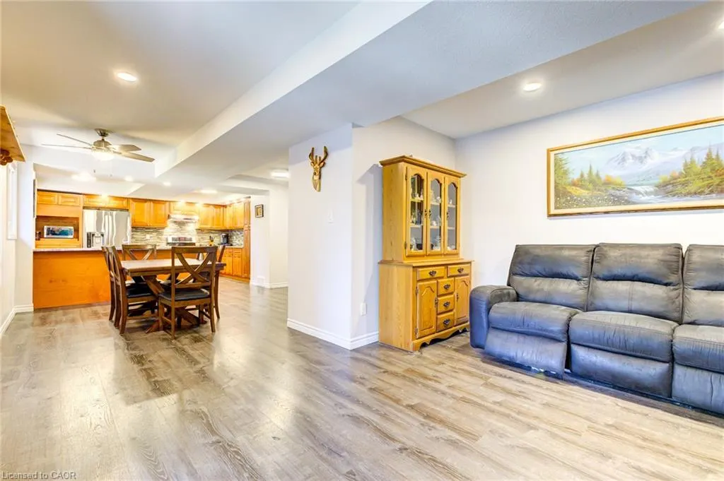 10 Glen Abbey Court
