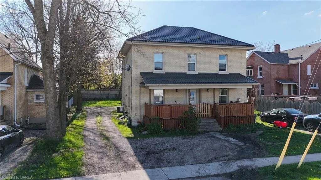 34 Young Street
