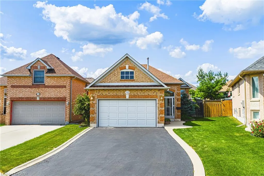 12 Summerfield Crescent