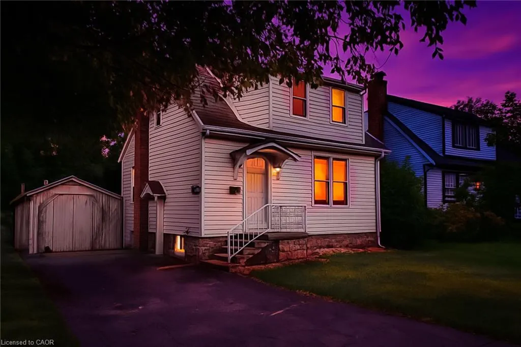 246 Bowman Street