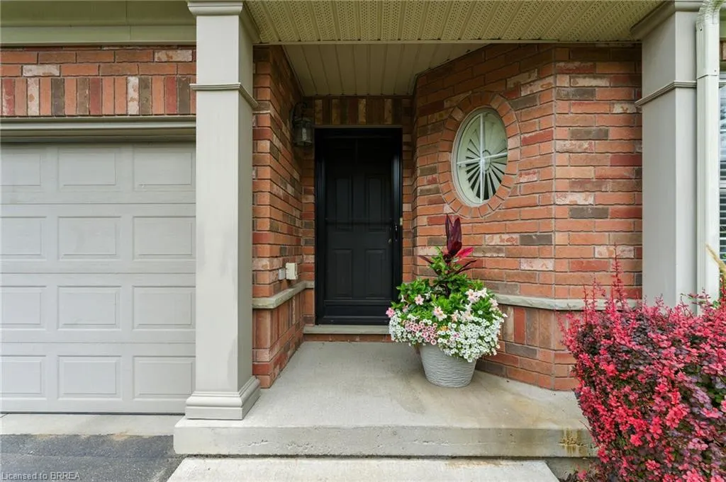 655 Park Road N, #2
