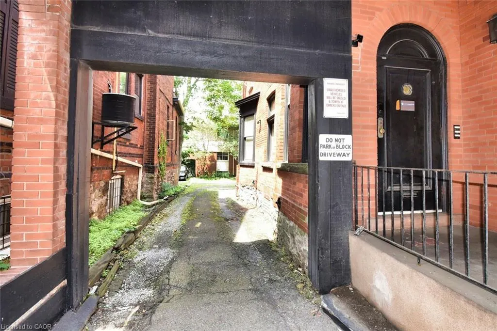 242 James Street S