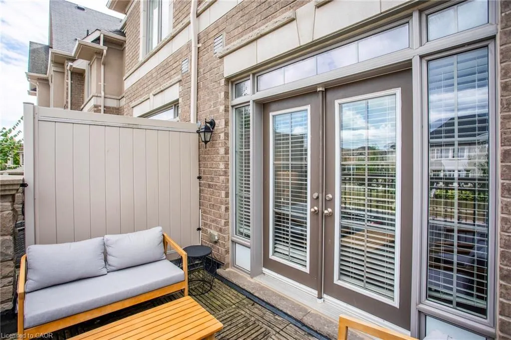 2570 Grand Oak Trail