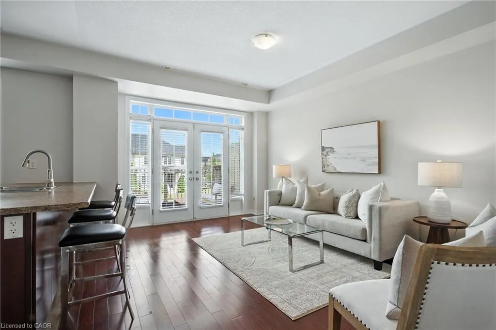 2570 Grand Oak Trail