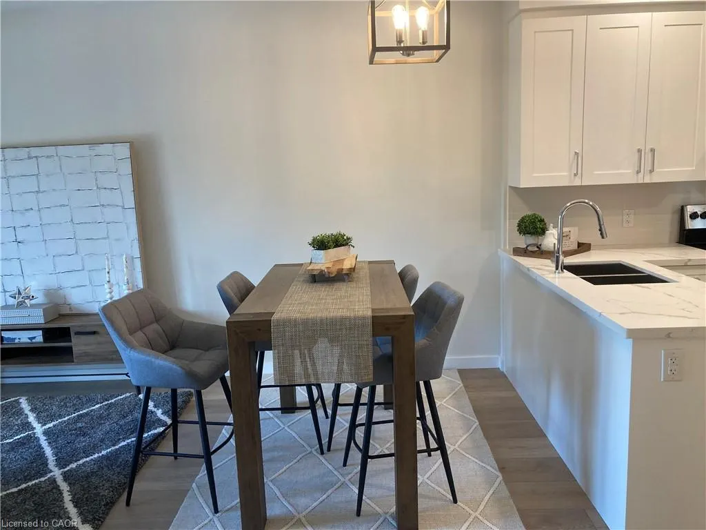 15 Talbot Street West Street W, #304