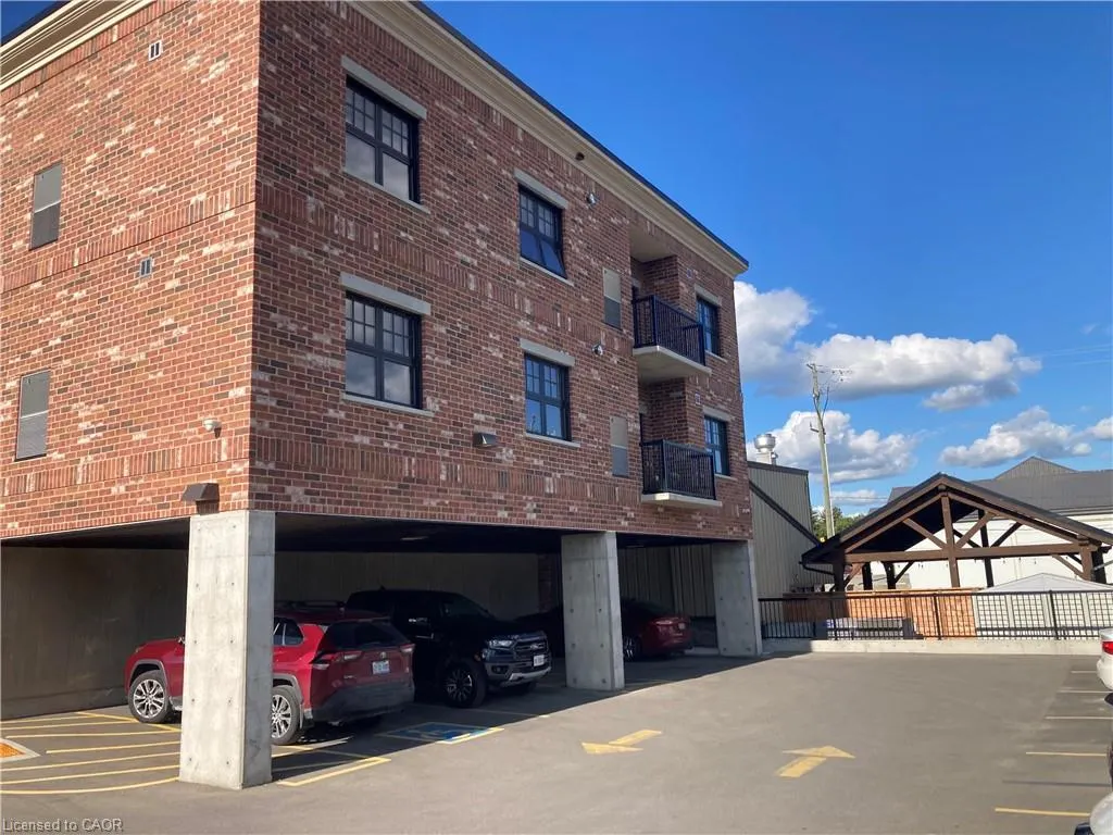 15 Talbot Street West Street W, #304