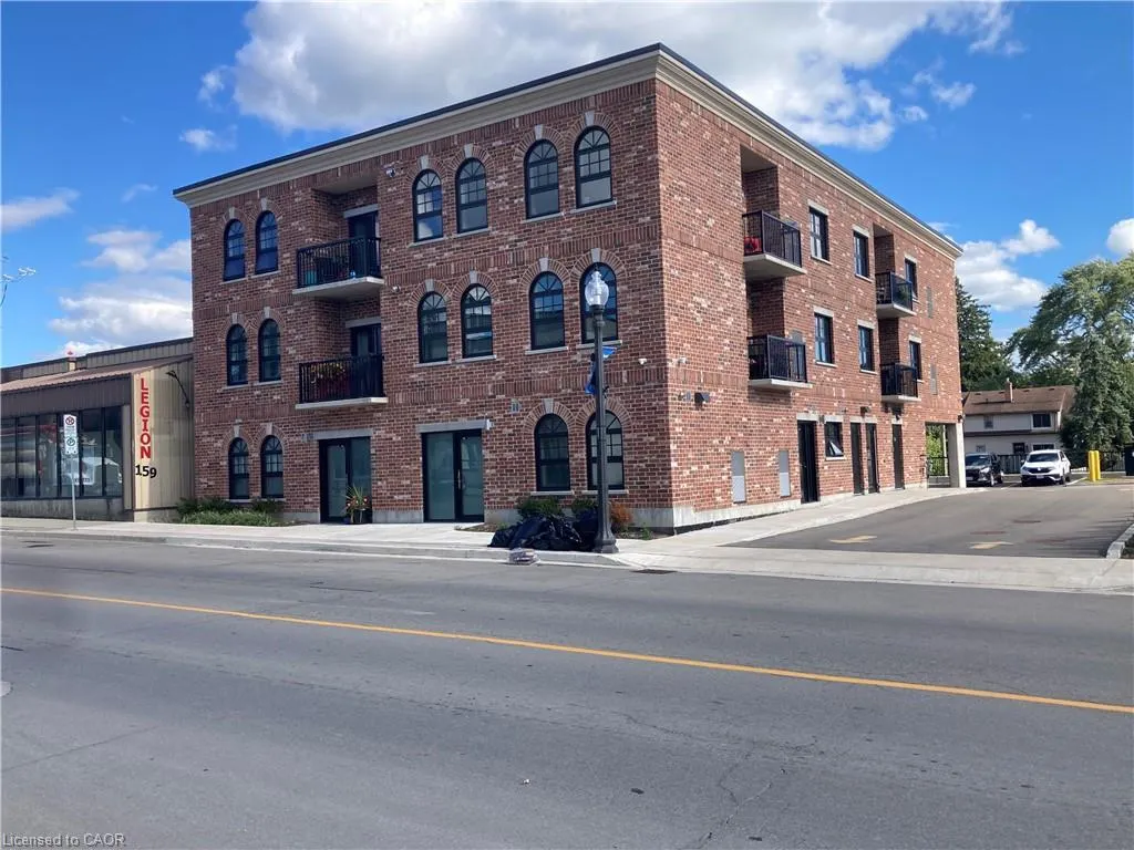 15 Talbot Street West Street W, #304