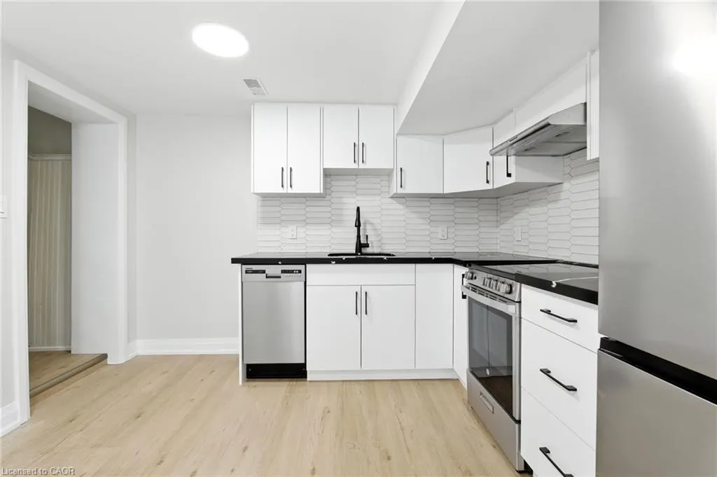 929 Upper Ottawa Street, #C