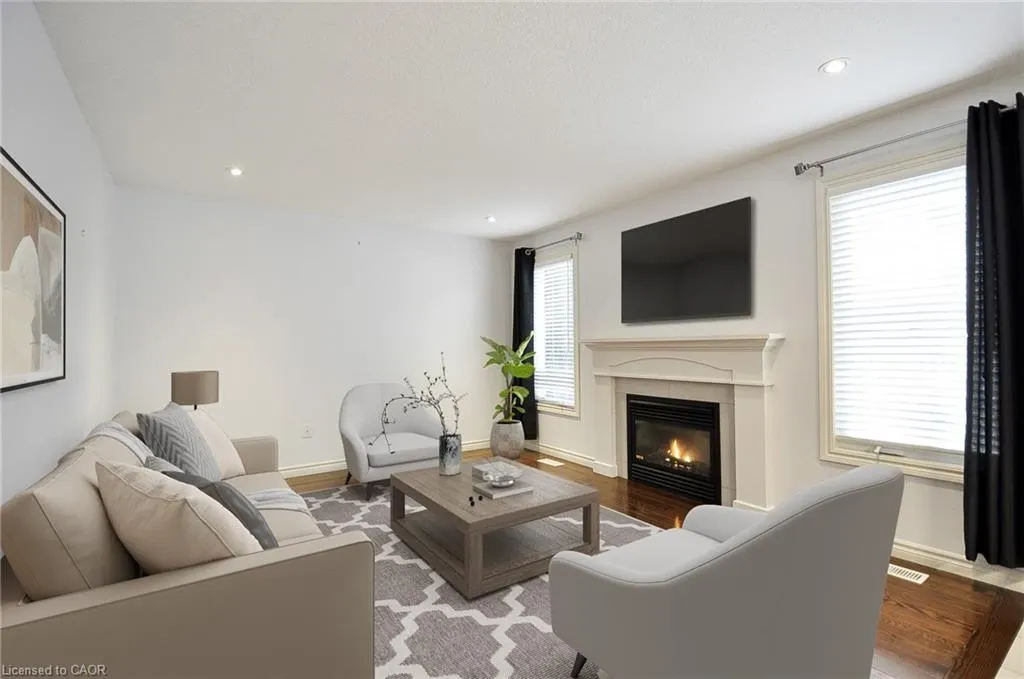 8 Lockwood Street