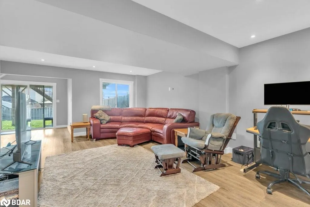 3 Davison Drive Drive