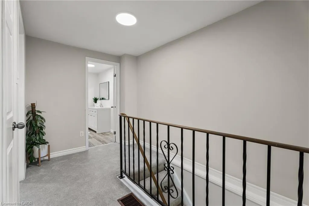 924 Mohawk Road W, #F