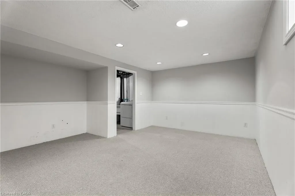924 Mohawk Road W, #F