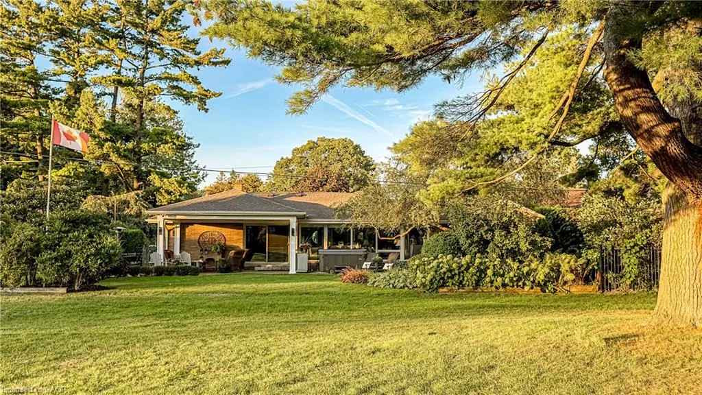 724 Kingsway Drive