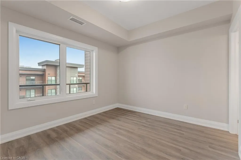 118 Summersides Boulevard, #403