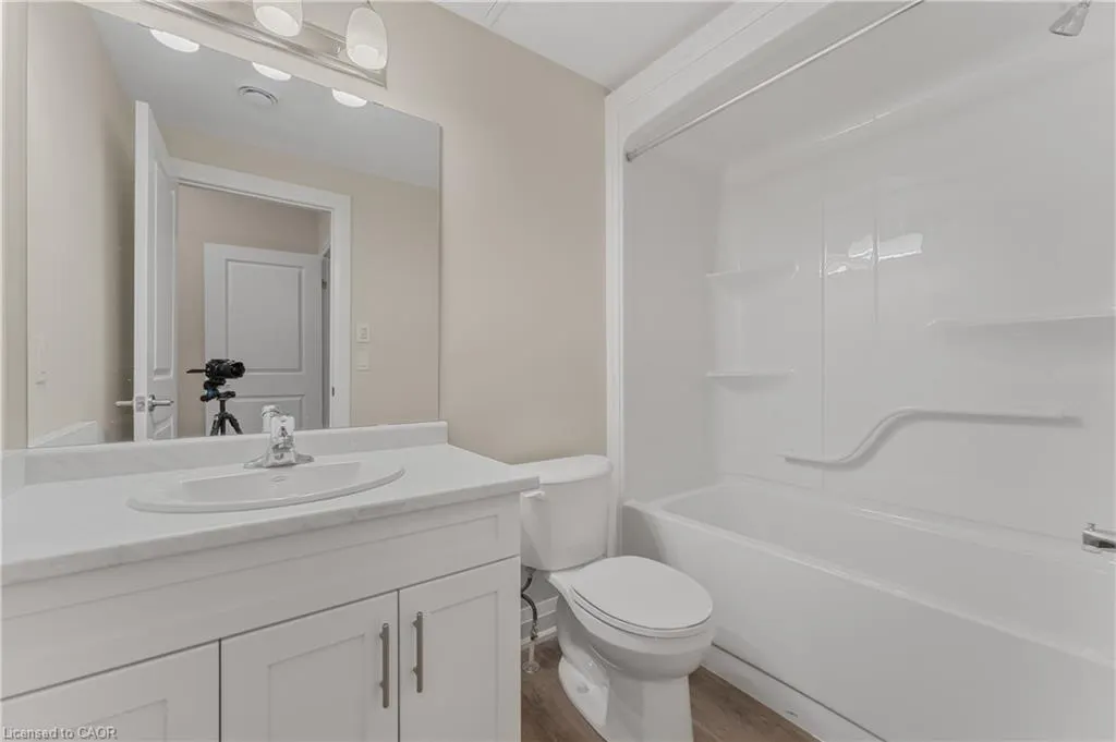 118 Summersides Boulevard, #403