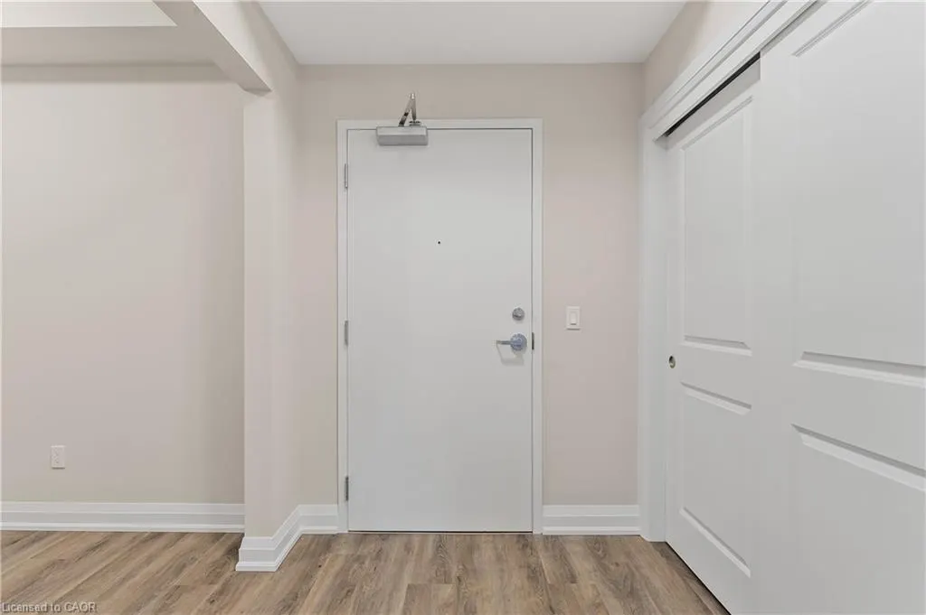 118 Summersides Boulevard, #403
