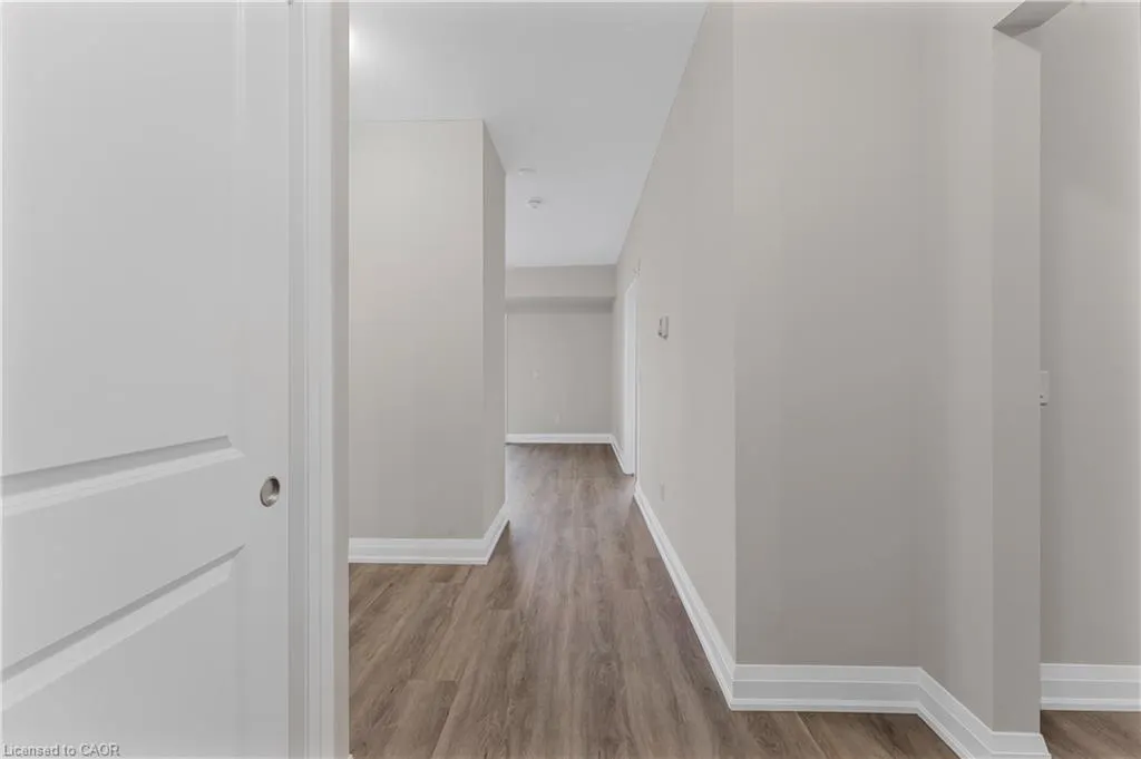 118 Summersides Boulevard, #403