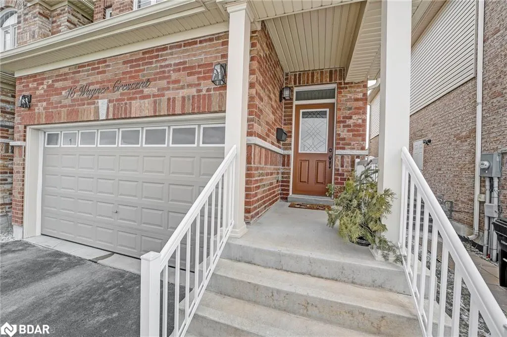 15 Wagner Crescent