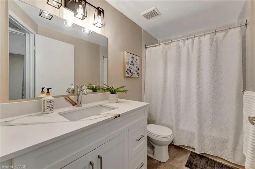 476 Kingscourt Drive, #19