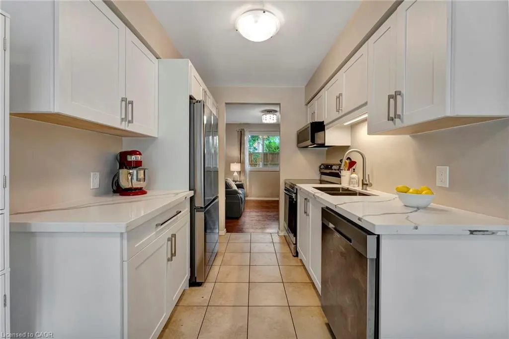476 Kingscourt Drive, #19