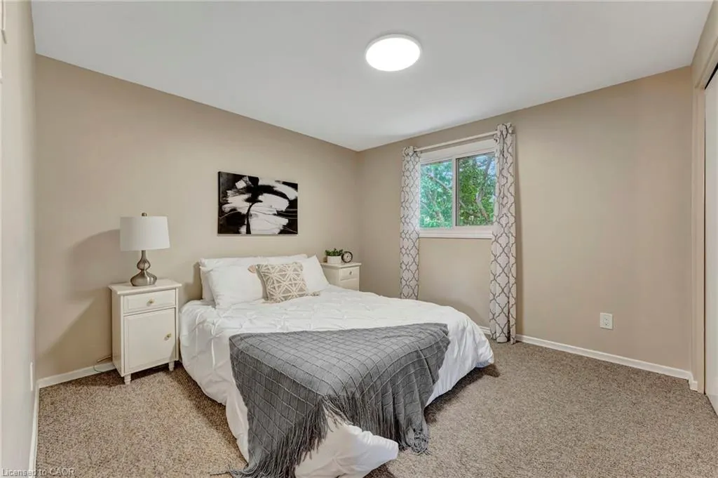 476 Kingscourt Drive, #19