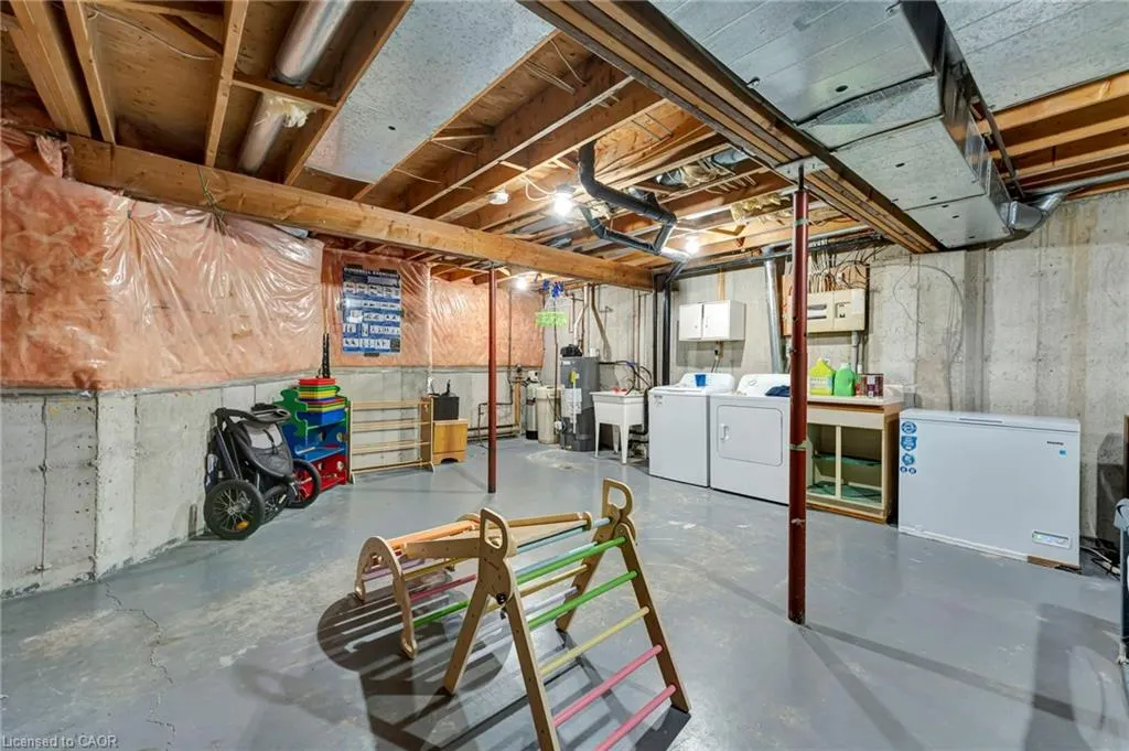 476 Kingscourt Drive, #19