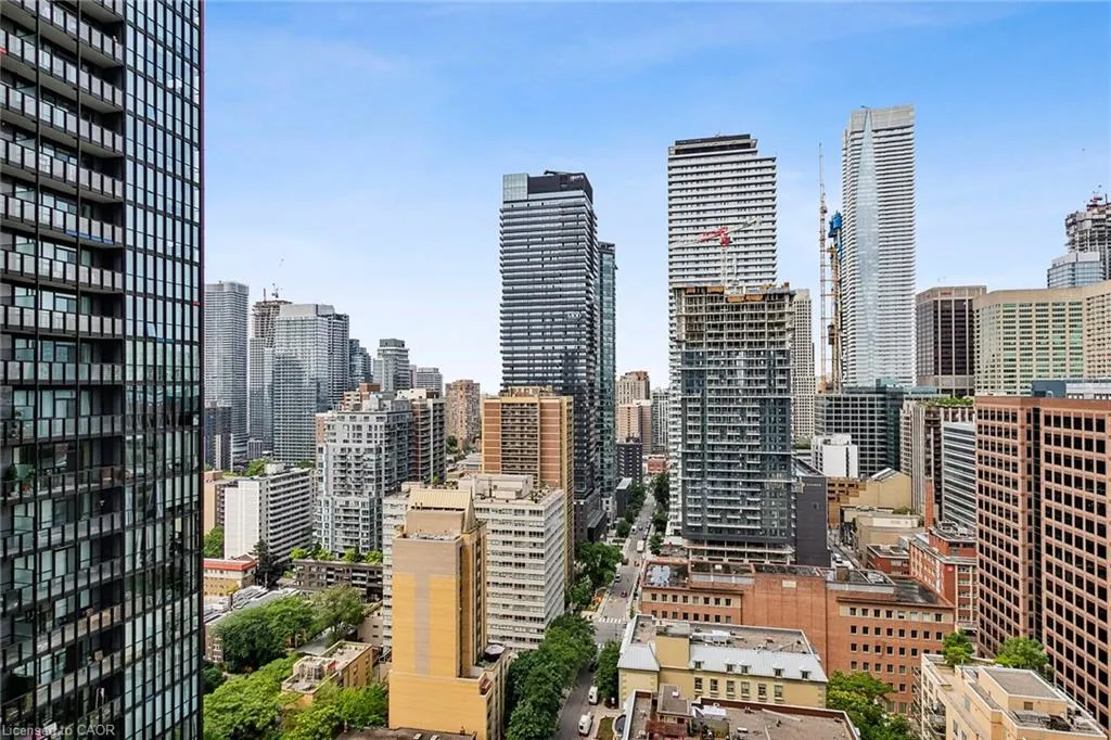 110 Charles Street E, #2604