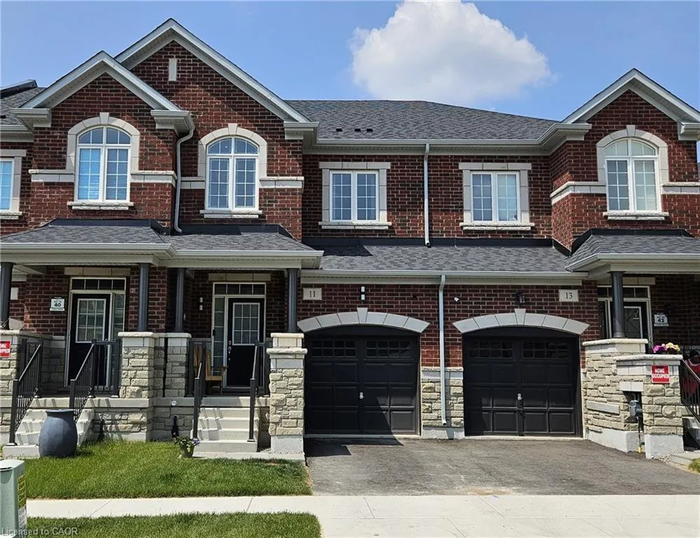 11 Gledhill Crescent