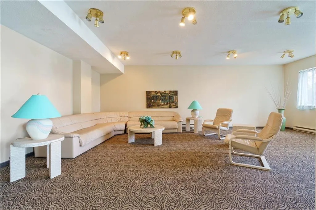 416 Limeridge Road, #213