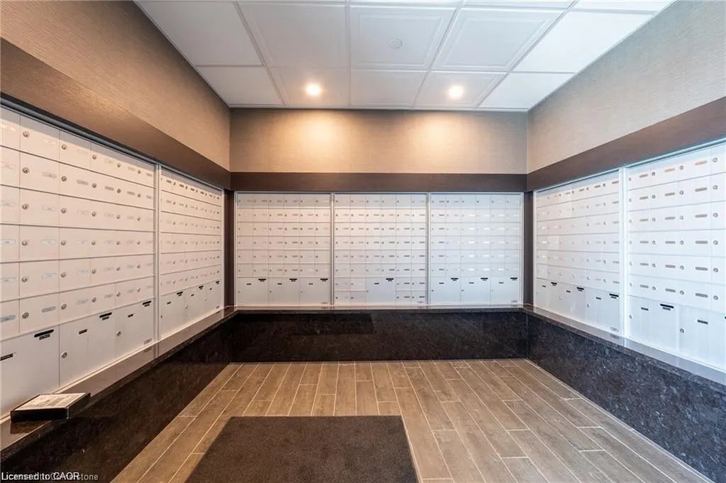 470 Dundas Street E, #220
