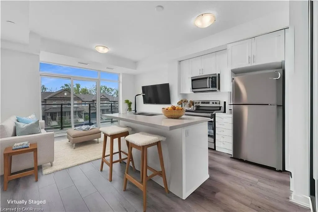 470 Dundas Street E, #220