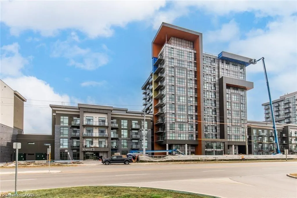 470 Dundas Street E, #220