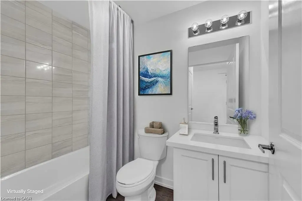 470 Dundas Street E, #220