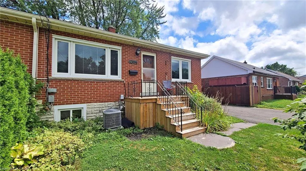 1306 Leighland Road