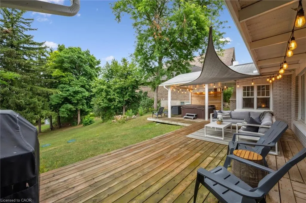 120 Riverbank Drive