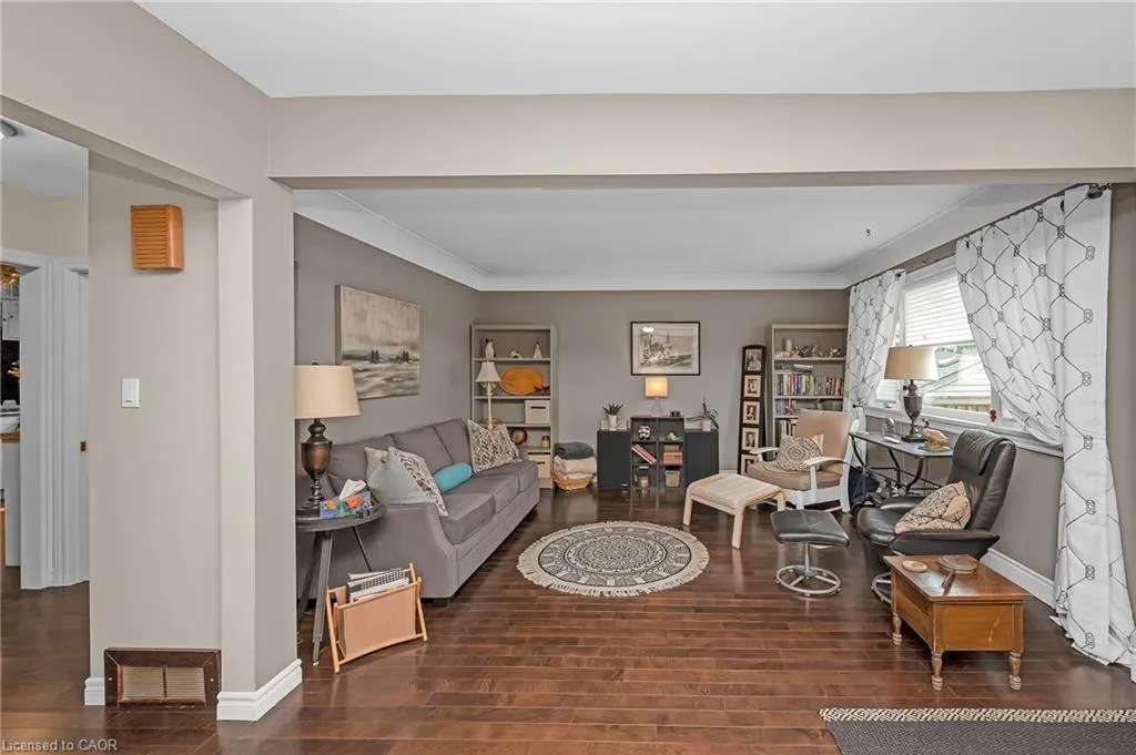 2 Cherry Avenue