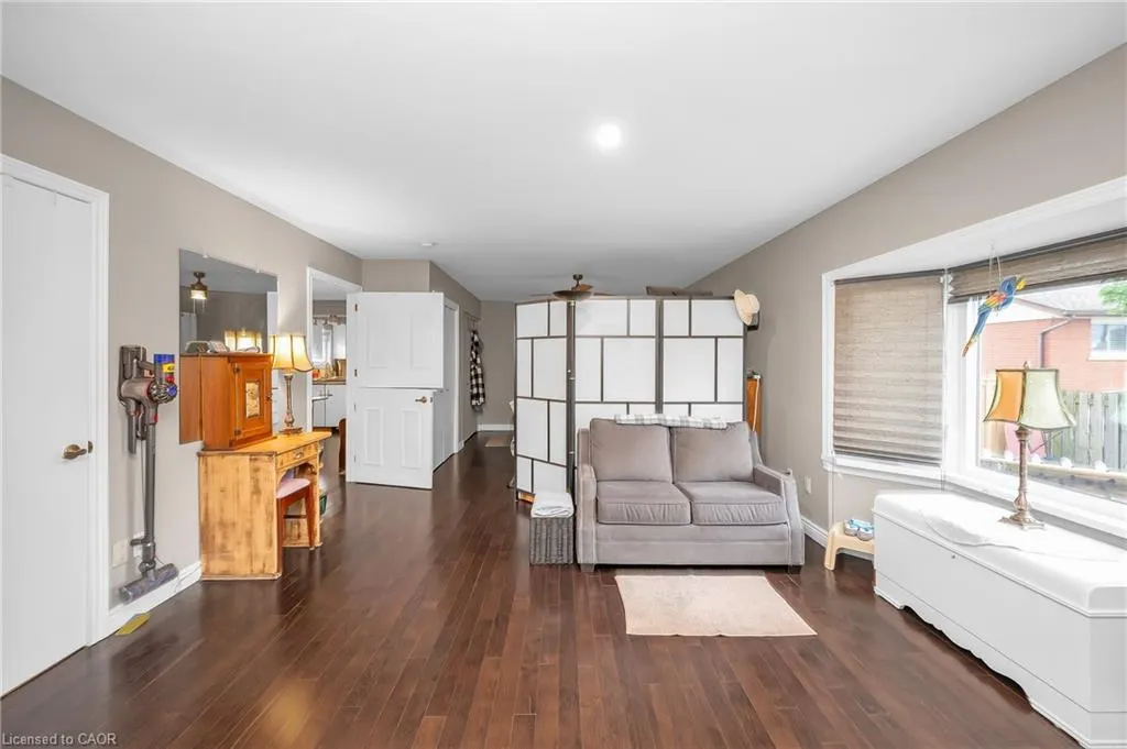 2 Cherry Avenue