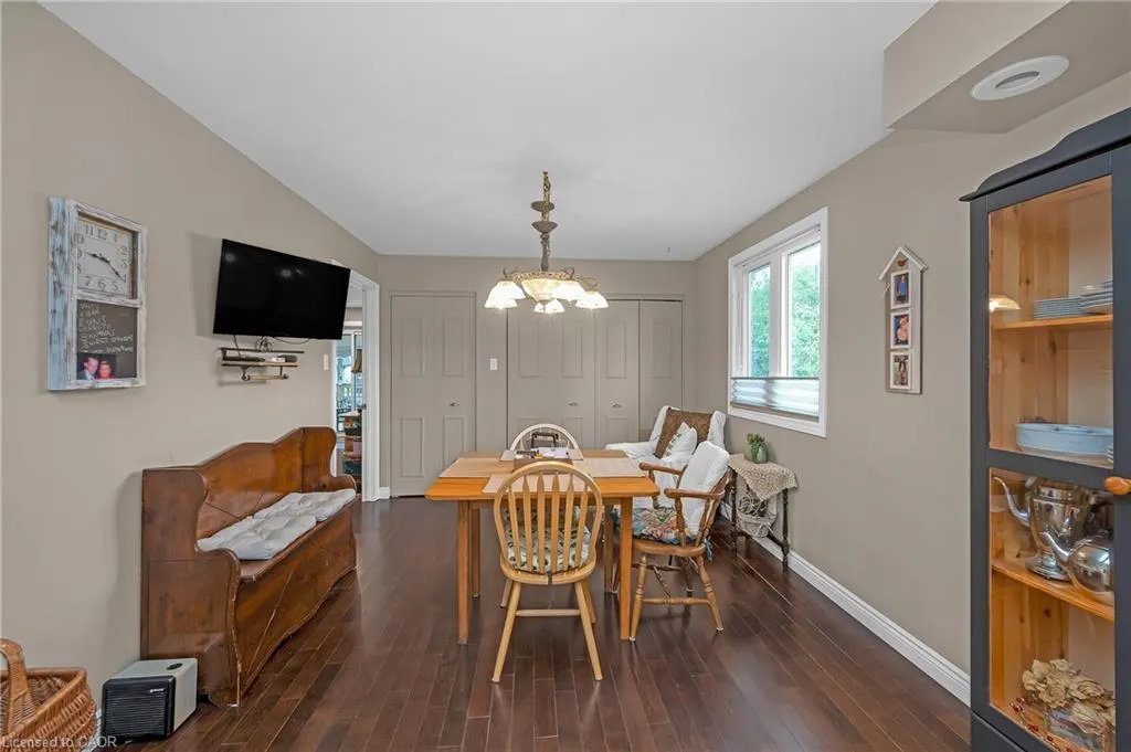 2 Cherry Avenue
