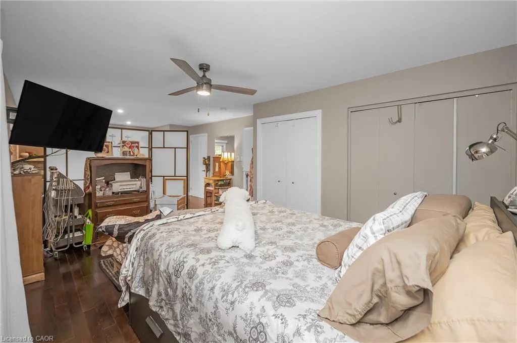 2 Cherry Avenue