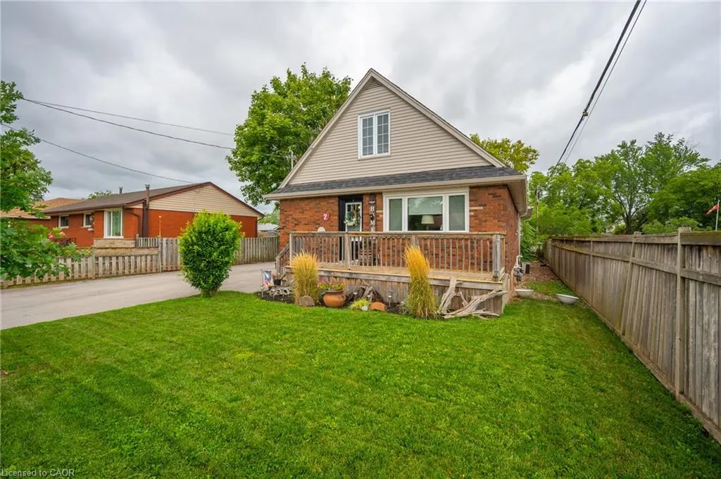 2 Cherry Avenue