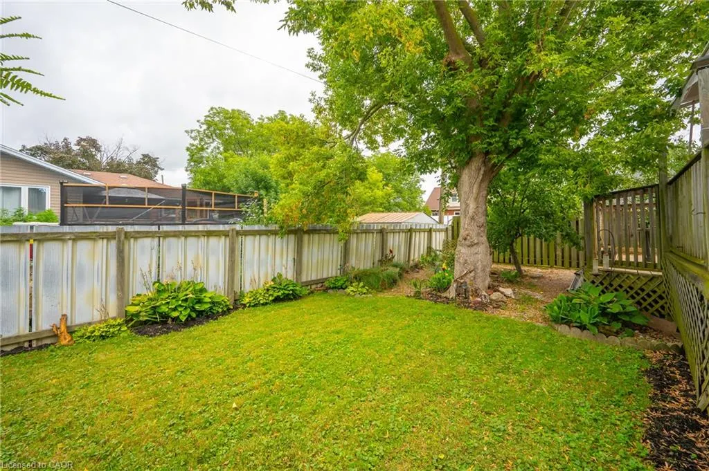 2 Cherry Avenue