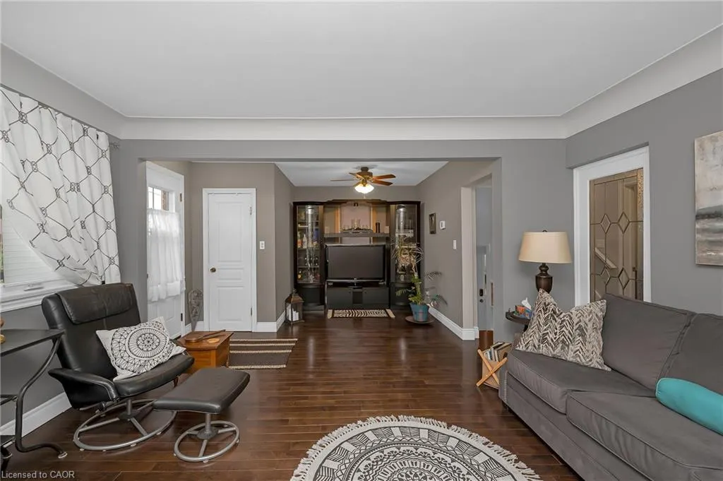 2 Cherry Avenue
