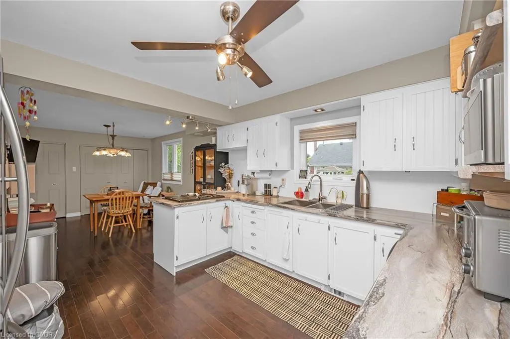 2 Cherry Avenue