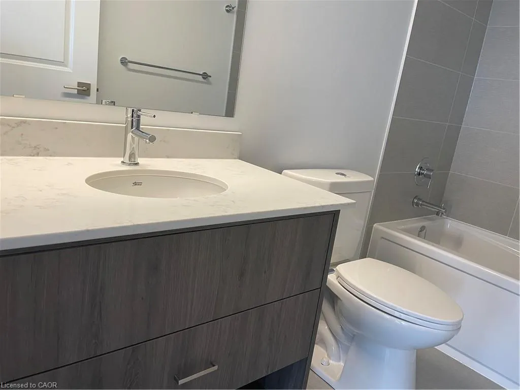 15 Glebe Street, #1108