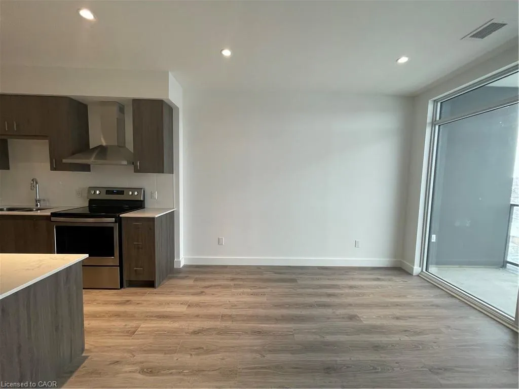 15 Glebe Street, #1108