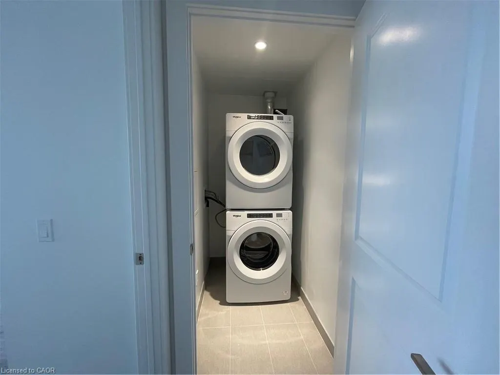 15 Glebe Street, #1108