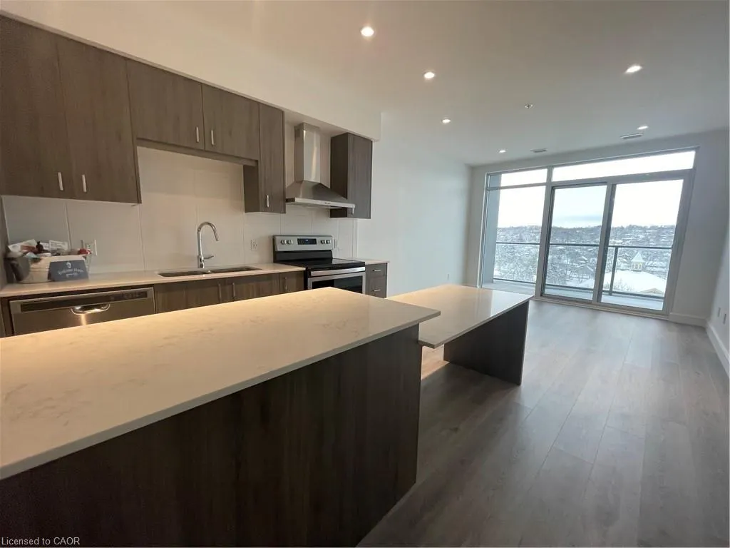 15 Glebe Street, #1108