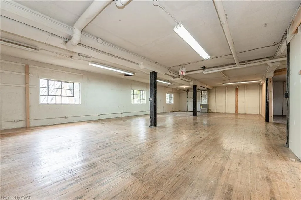 8 Spring Street, #Upper