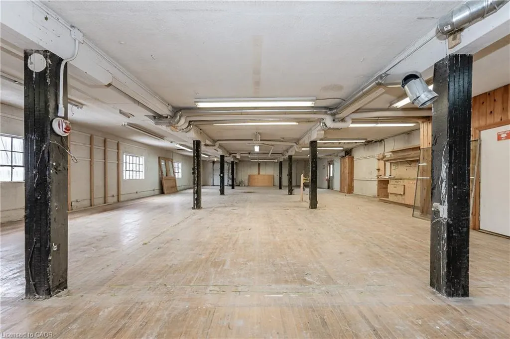 8 Spring Street, #Upper