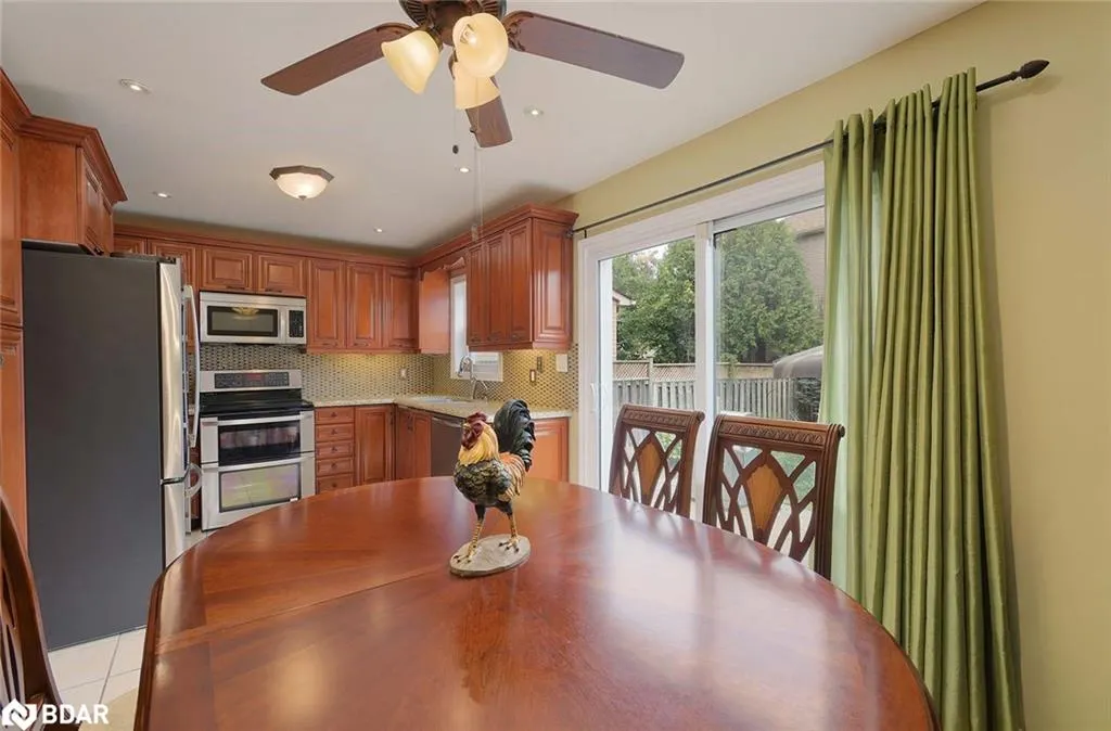 6521 Sapling Trail